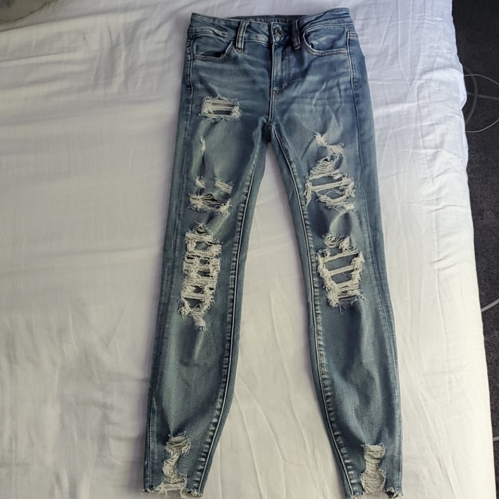 Blue super stretch ripped jeans